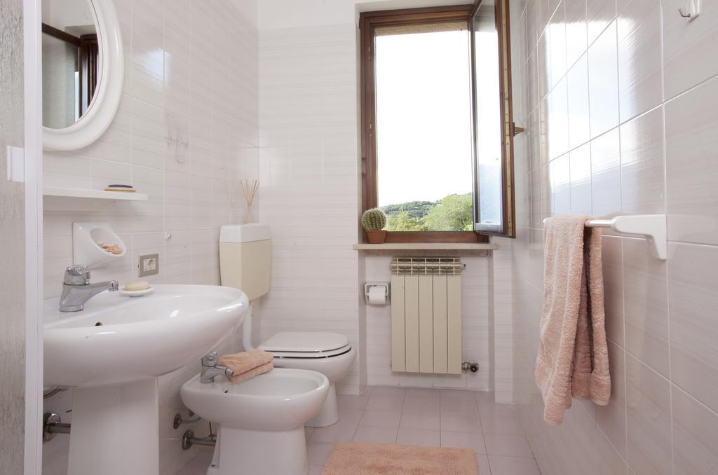 Residence Le Balze Malcesine Quarto foto